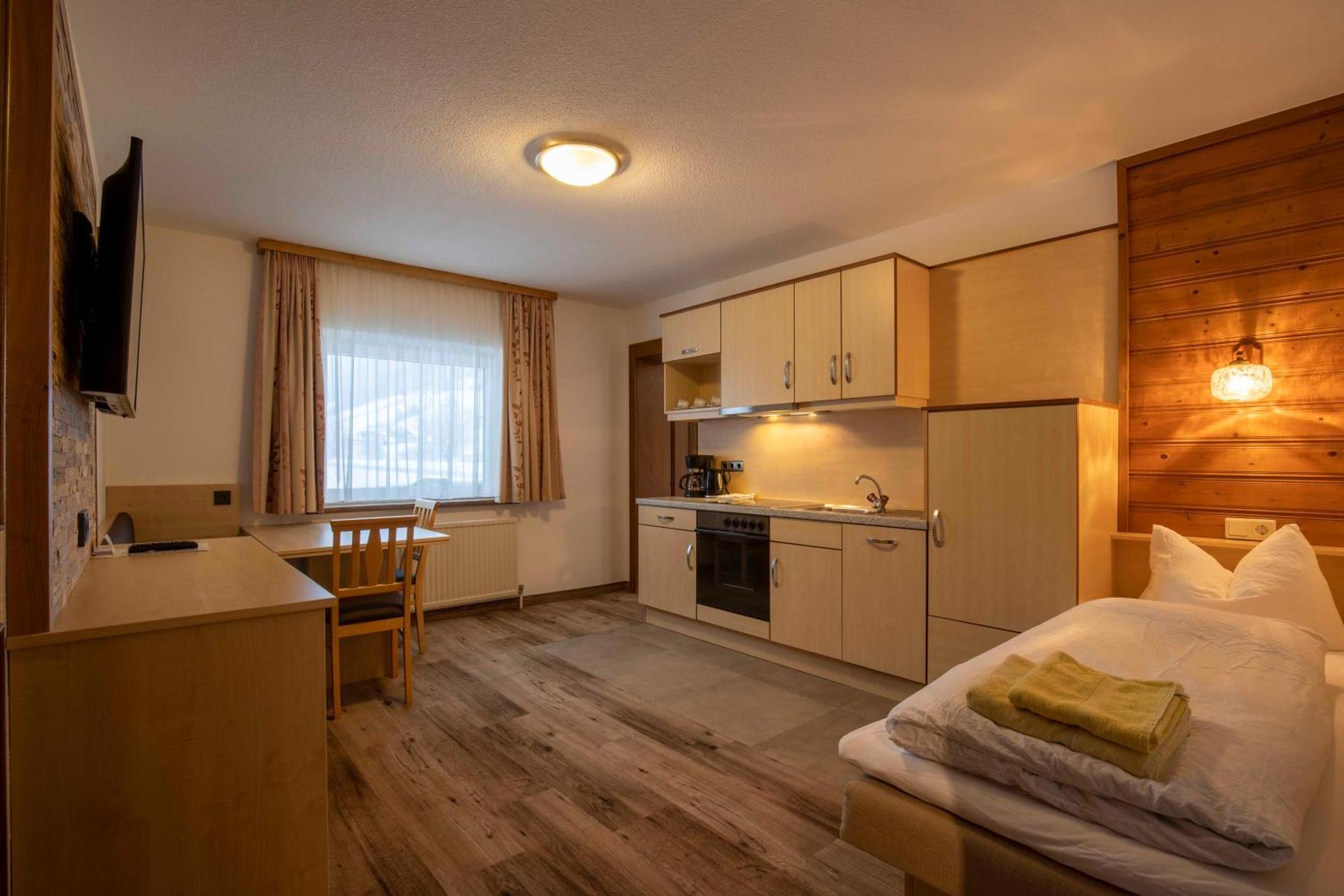 Hotel Gidis Hof à Ischgl Extérieur photo