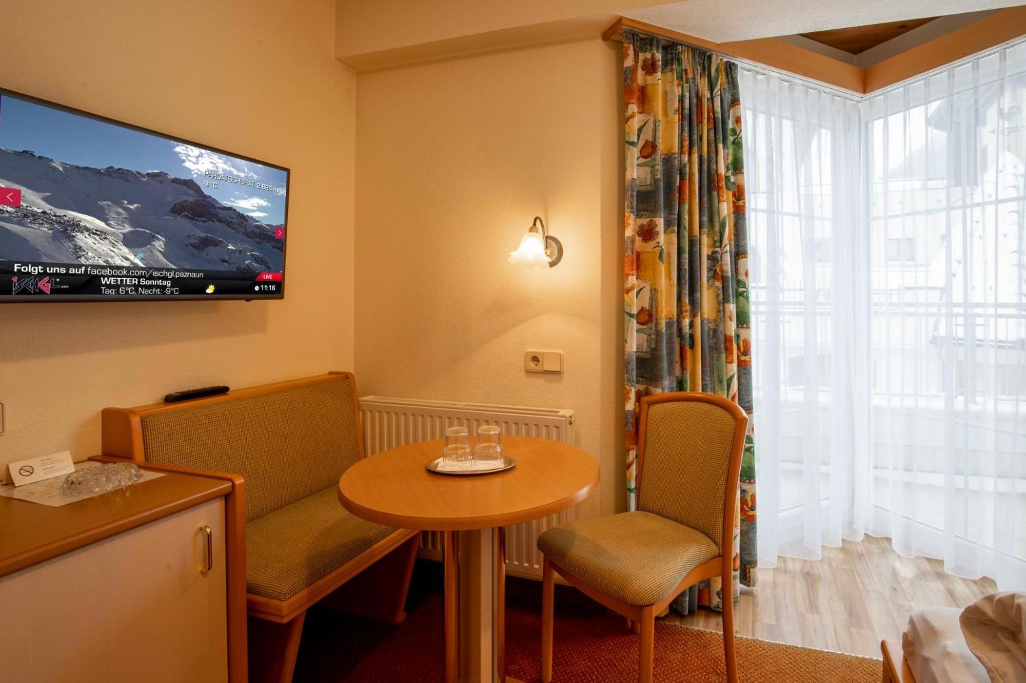 Hotel Gidis Hof à Ischgl Extérieur photo