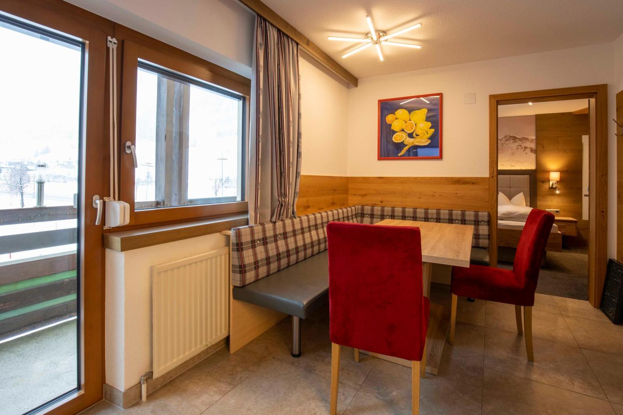Hotel Gidis Hof à Ischgl Extérieur photo
